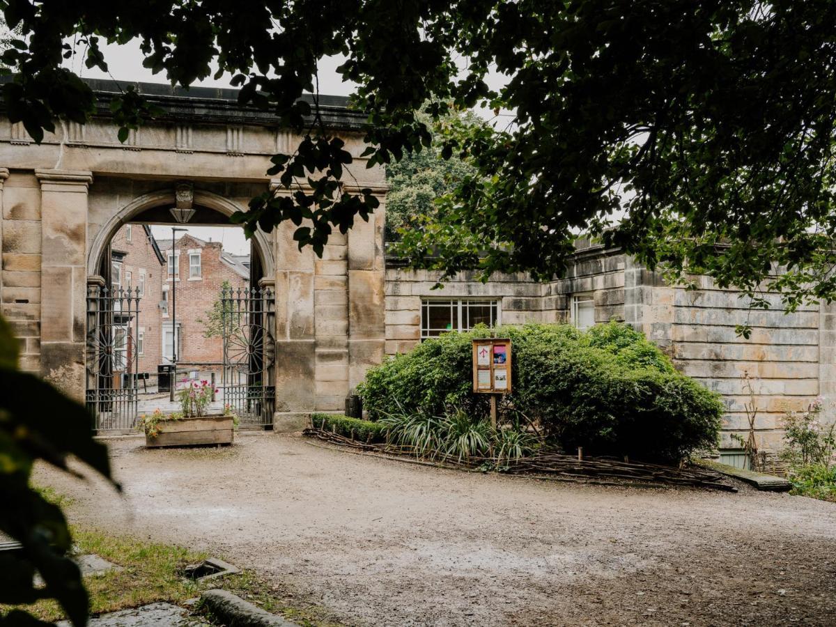 Beautiful Grade Ii Listed Gatehouse In Great Location Sheffield